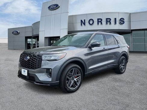Certified 2026 Ford Explorer ST-Line w/ ST-Line Street Pack AWD/4WD image 2