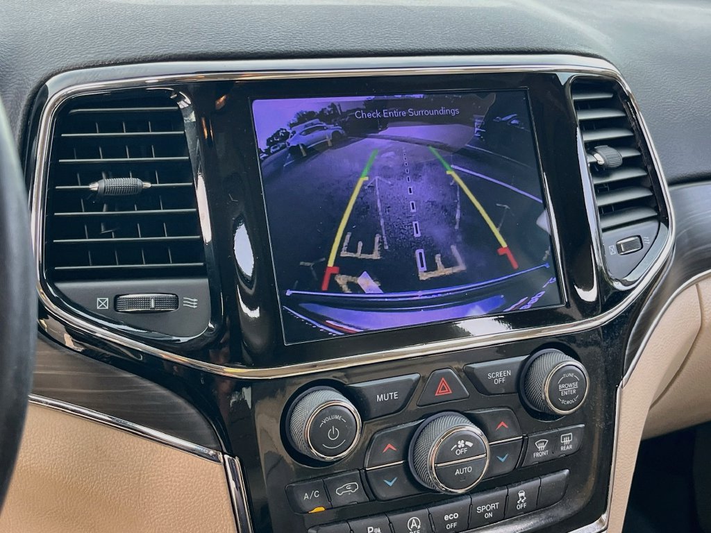 Used 2020 Jeep Grand Cherokee Limited w/ Luxury Group II RWD image 14