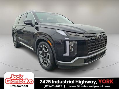 Used 2023 Hyundai Palisade Limited w/ Winter Package
