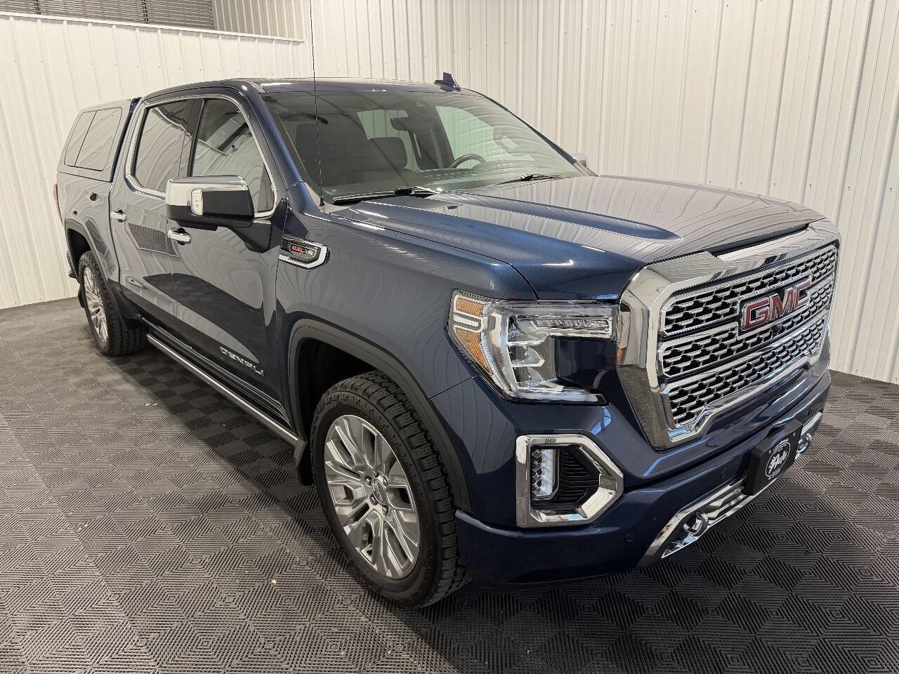 Used 2020 GMC Sierra 1500 Denali w/ Denali Ultimate Package AWD/4WD image 2