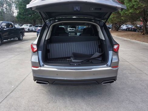 Used 2023 Acura MDX FWD w/ Technology Package image 18