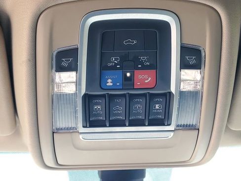Used 2020 RAM 1500 Laramie AWD/4WD image 33