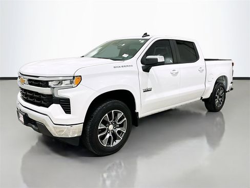 Used 2022 Chevrolet Silverado 1500 LT image 3