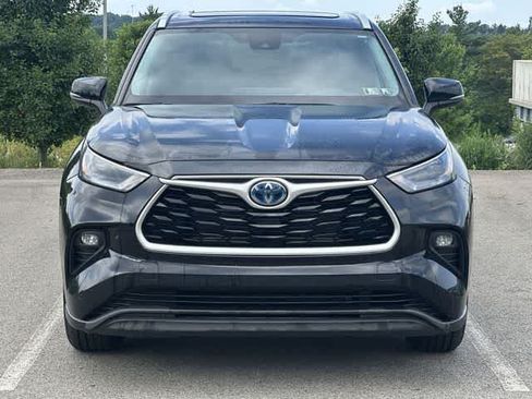 Used 2023 Toyota Highlander XLE AWD/4WD image 20