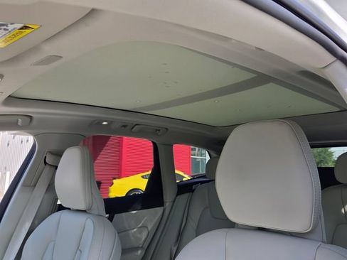 Used 2022 Volvo XC60 B5 Inscription w/ Advanced Package AWD/4WD image 21