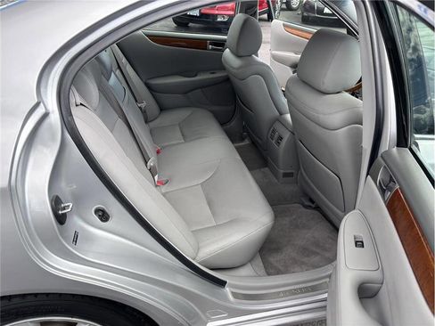 Used 2005 Lexus ES 330 image 13