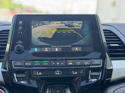 Used 2018 Honda Odyssey Touring image 5