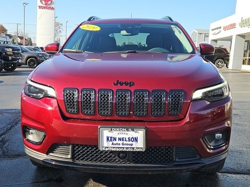 Used 2021 Jeep Cherokee Latitude Plus image 2