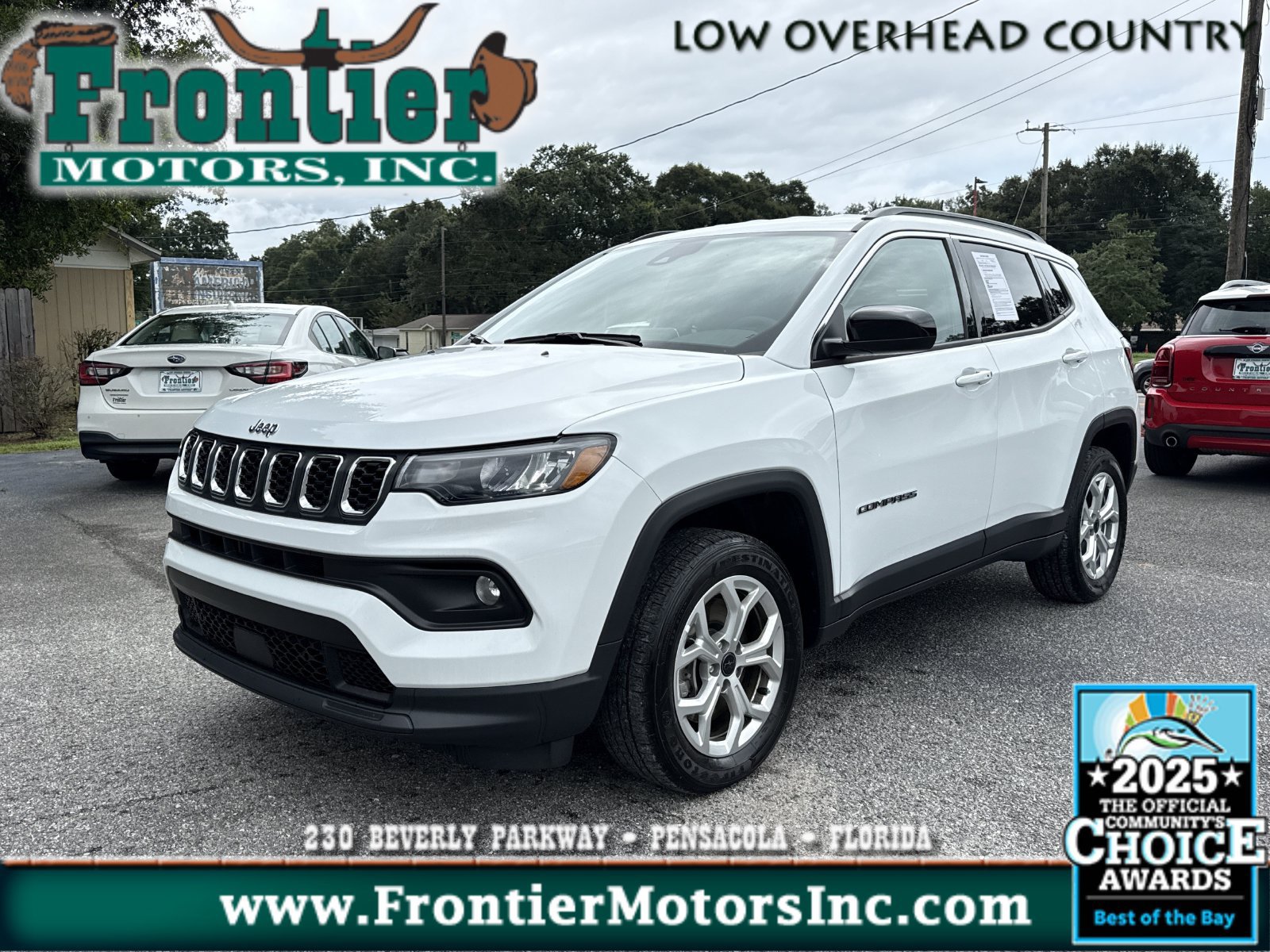 Used 2025 Jeep Compass Latitude AWD/4WD image 1