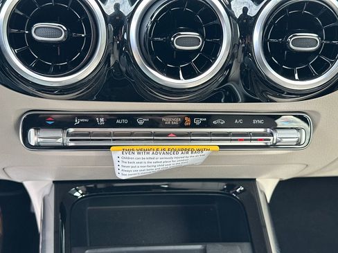 Used 2026 Mercedes-Benz GLA 250 image 6