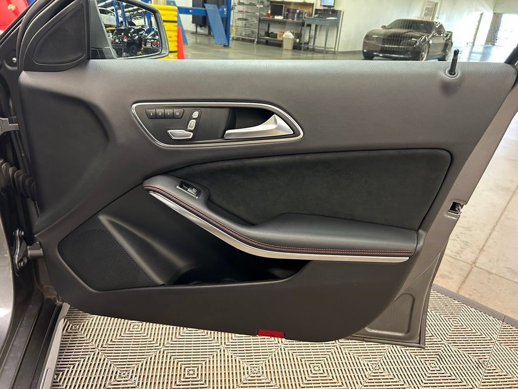 Used 2018 Mercedes-Benz GLA 45 AMG 4MATIC image 18
