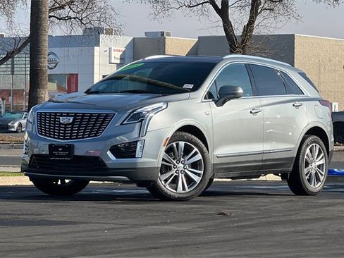 Used 2025 Cadillac XT5 Premium Luxury image 8