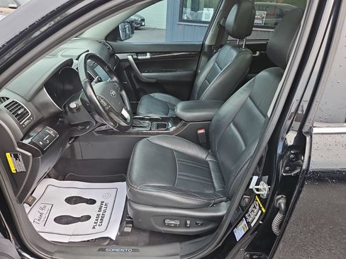 Used 2014 Kia Sorento SX w/ 3rd Row Package FWD image 14