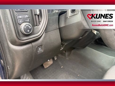 Used 2021 Chevrolet Silverado 1500 Custom Trail Boss image 12