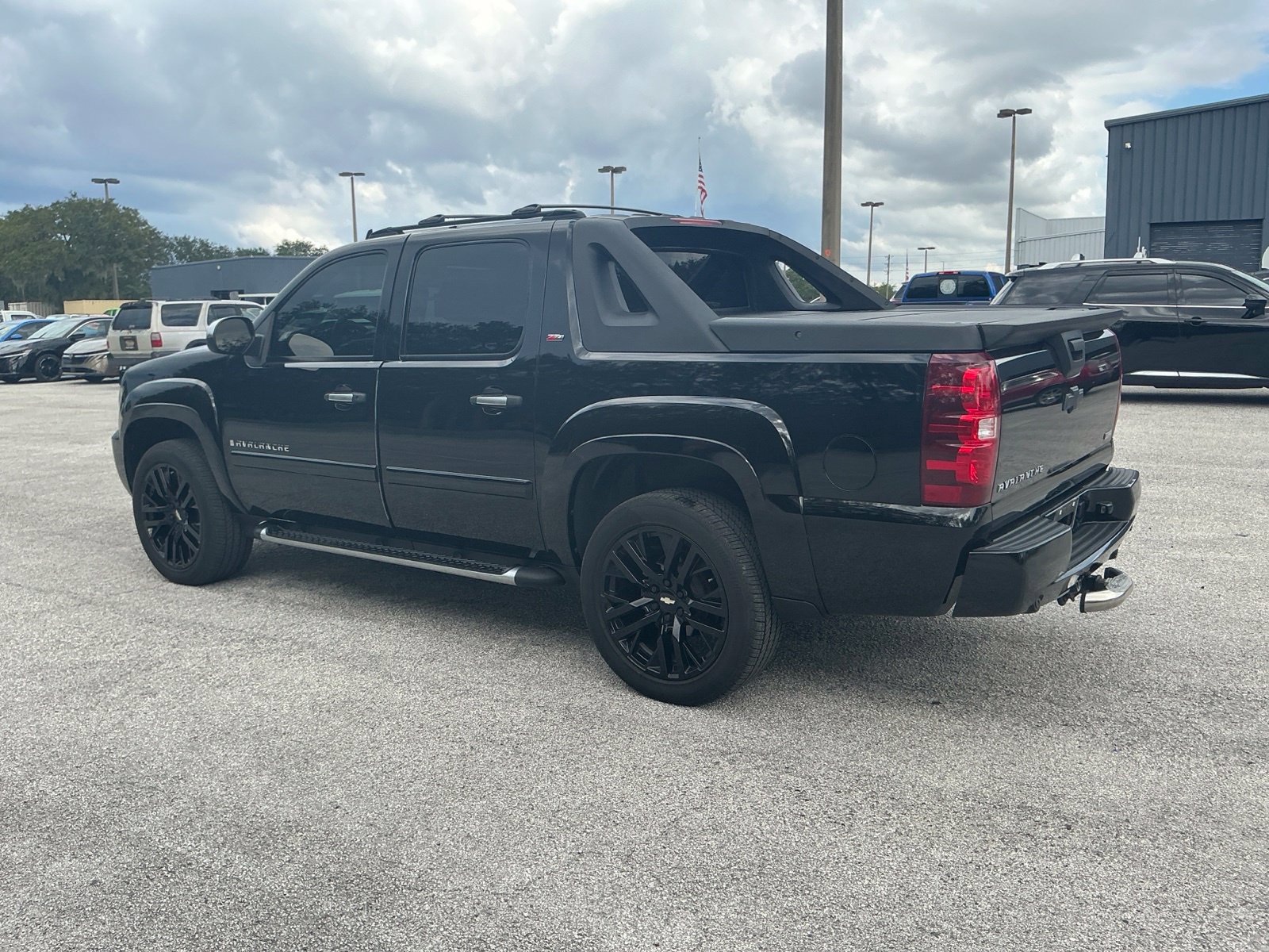 Used 2008 Chevrolet Avalanche LT w/ LT Preferred Equipment Group RWD image 6