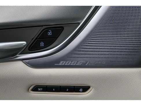 Used 2024 Cadillac XT5 Premium Luxury FWD image 30