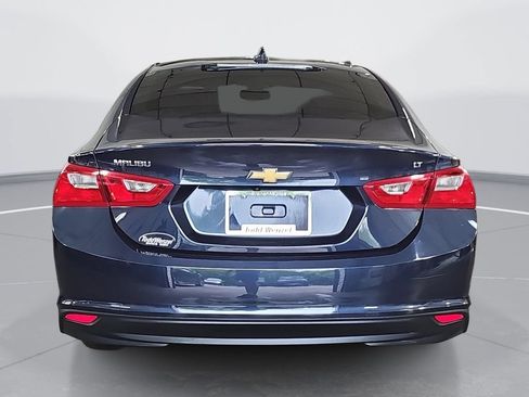 Used 2017 Chevrolet Malibu LT FWD image 5