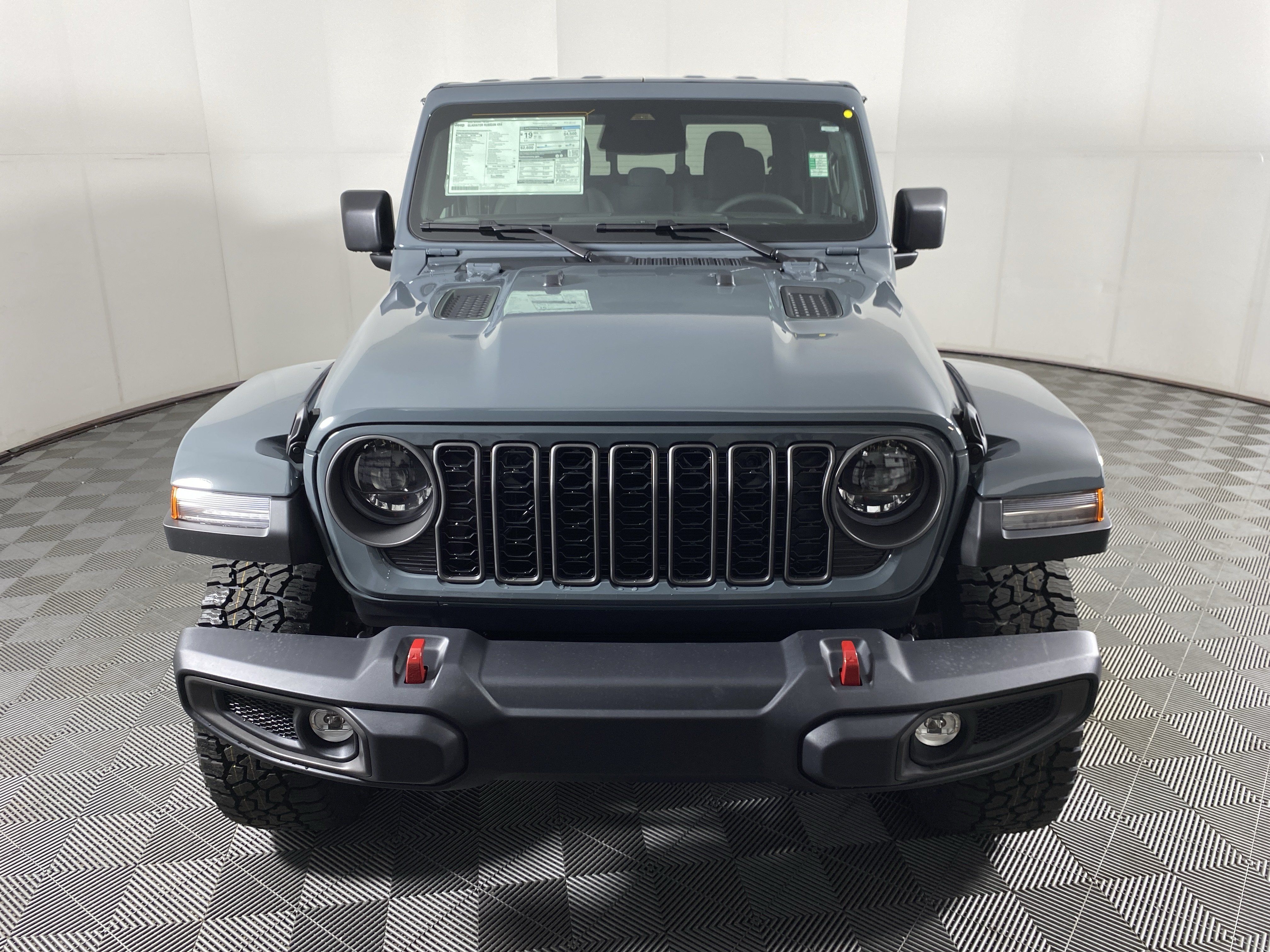 New 2026 Jeep Gladiator Rubicon w/ Steel Power Dome Hood Package AWD/4WD image 10