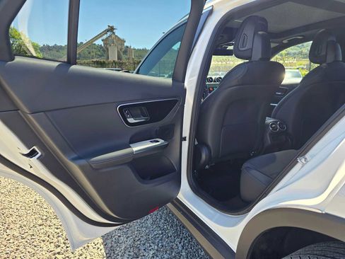 Used 2026 Mercedes-Benz GLC 300 4MATIC image 16