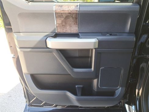 Certified 2022 Ford F250 Lariat w/ Lariat Ultimate Package image 16