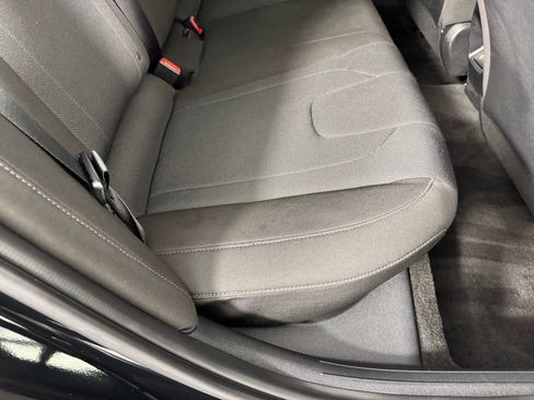 Used 2025 Hyundai Elantra SE image 27