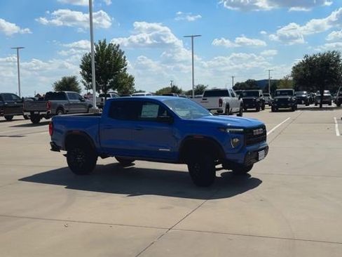 New 2026 GMC Canyon Elevation w/ Convenience Package image 2