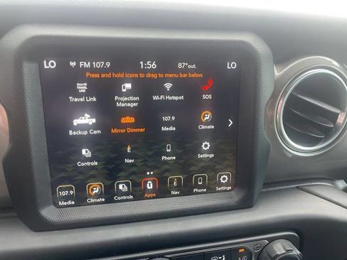 Used 2021 Jeep Gladiator Overland AWD/4WD image 11