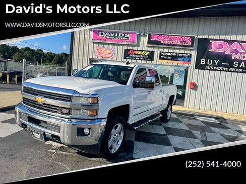 Used 2015 Chevrolet Silverado 2500 LTZ w/ LTZ Plus Package image 1