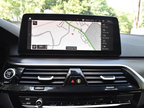 Used 2022 BMW 530i xDrive w/ M Sport Package image 33