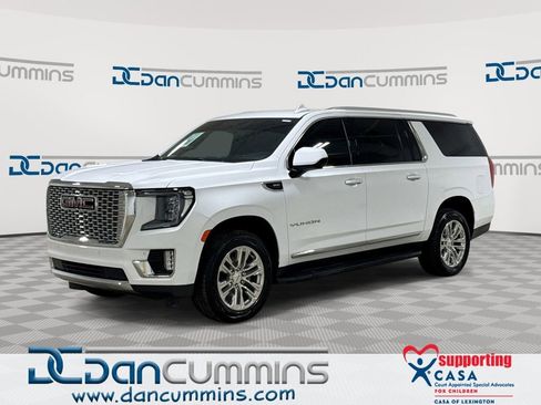 Used 2023 GMC Yukon XL SLT AWD/4WD image 1