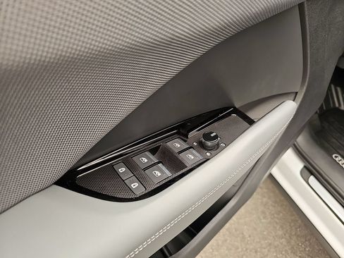 Certified 2026 Audi Q3 quattro 2.0T AWD/4WD image 18
