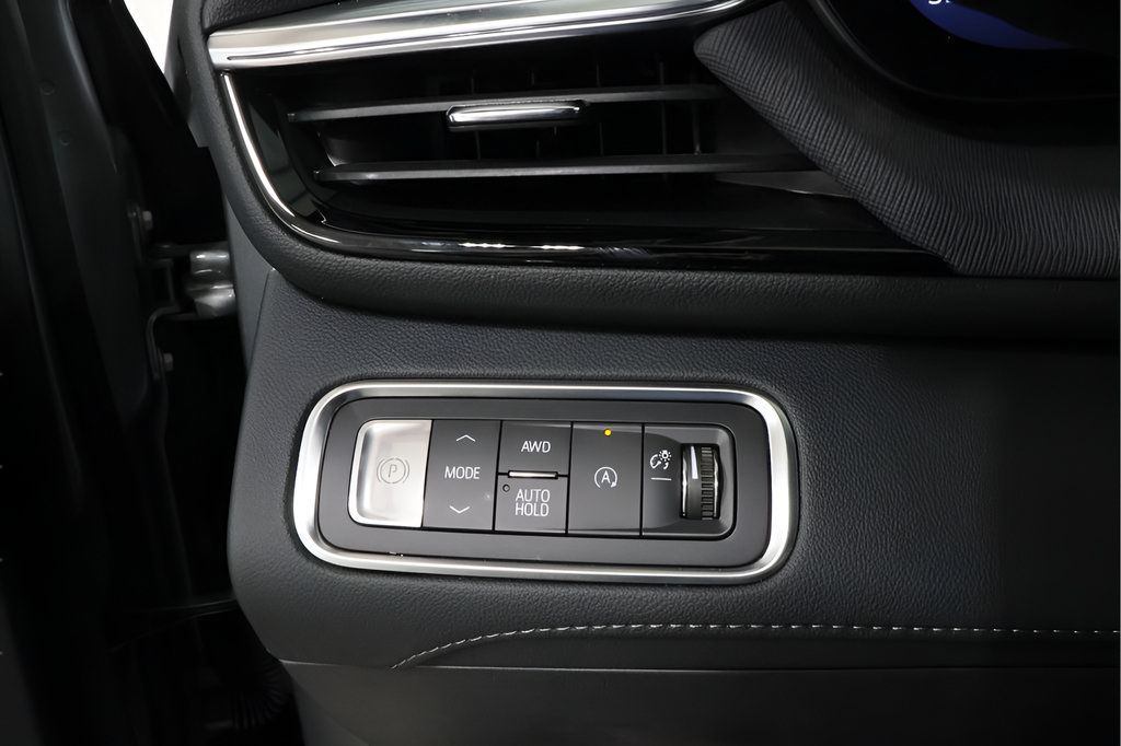 Used 2026 Buick Enclave Preferred AWD/4WD image 19