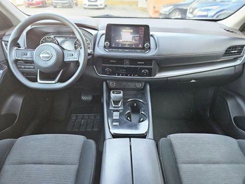 Certified 2023 Nissan Rogue SV FWD image 15
