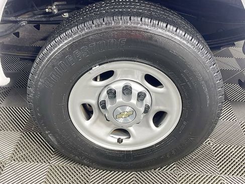 Used 2020 Chevrolet Express 2500 w/ Driver Convenience Package RWD image 27