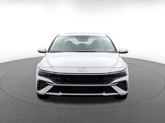 Used 2025 Hyundai Elantra SEL FWD video 2
