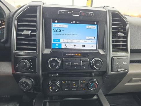 Used 2018 Ford F150 XLT w/ Equipment Group 302A Luxury image 16