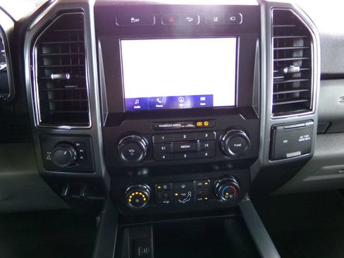 Used 2020 Ford F250 XLT w/ XLT Premium Package AWD/4WD image 15