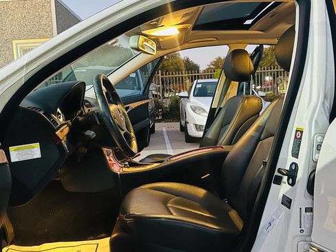 Used 2009 Mercedes-Benz E 350 E 350 4dr Sedan image 14