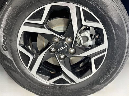 Used 2024 Kia Sportage LX FWD image 35