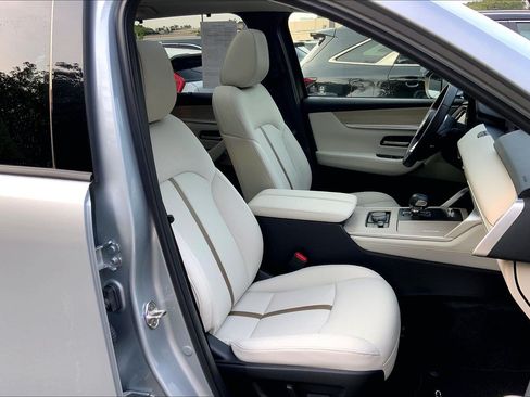 Used 2025 MAZDA CX-90 3.3 Turbo w/ Premium Plus Pkg AWD/4WD image 9