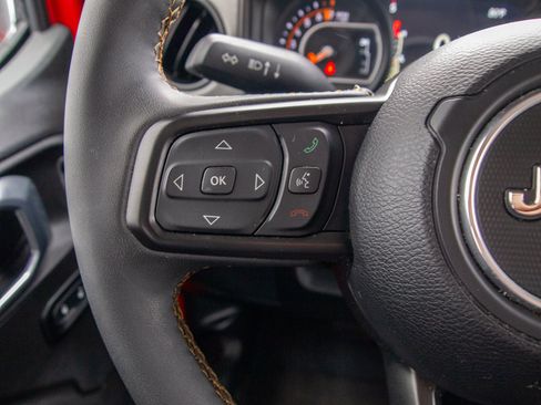Used 2024 Jeep Gladiator Sport AWD/4WD image 21