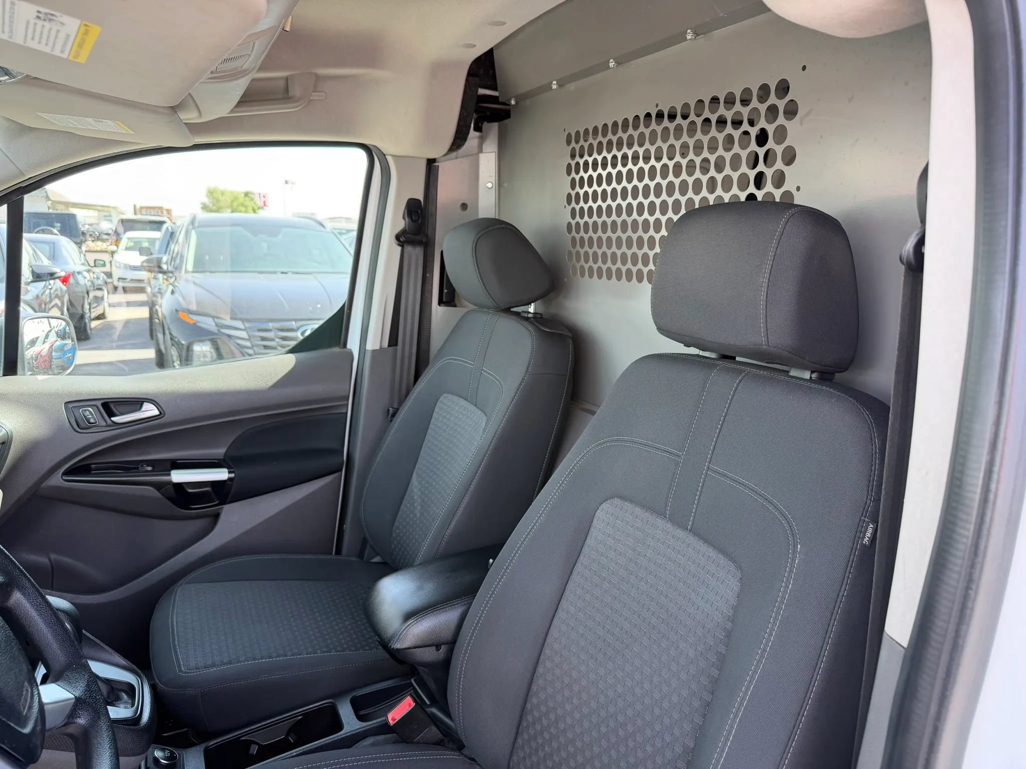 Used 2020 Ford Transit Connect XLT FWD image 20
