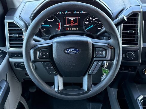 Used 2017 Ford F250 XLT w/ XLT Premium Package AWD/4WD image 14