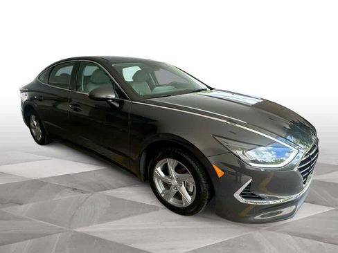 Used 2021 Hyundai Sonata SE FWD image 2