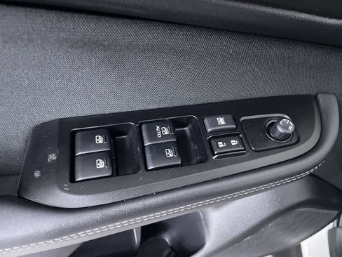 Used 2019 Subaru Outback 2.5i AWD/4WD image 11