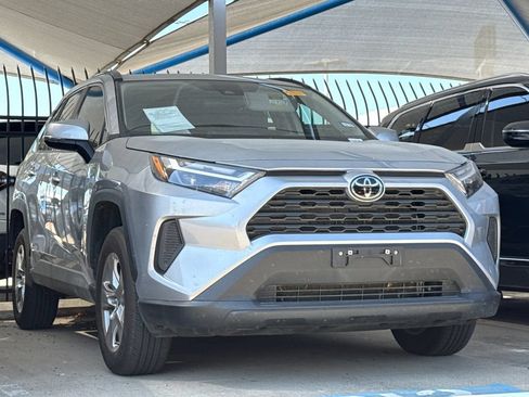 Used 2025 Toyota RAV4 XLE w/ Convenience Package FWD image 2