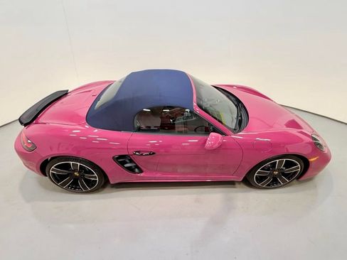 Used 2025 Porsche 718 Boxster RWD image 17