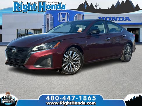 Used 2024 Nissan Altima 2.5 SV image 1
