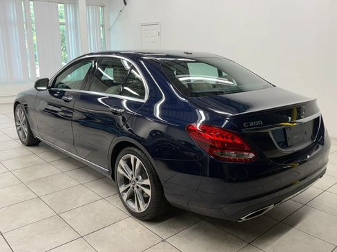 Used 2018 Mercedes-Benz C 300 Sedan w/ Premium Package image 7