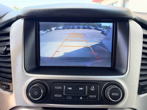 Used 2017 GMC Yukon SLT AWD/4WD image 22
